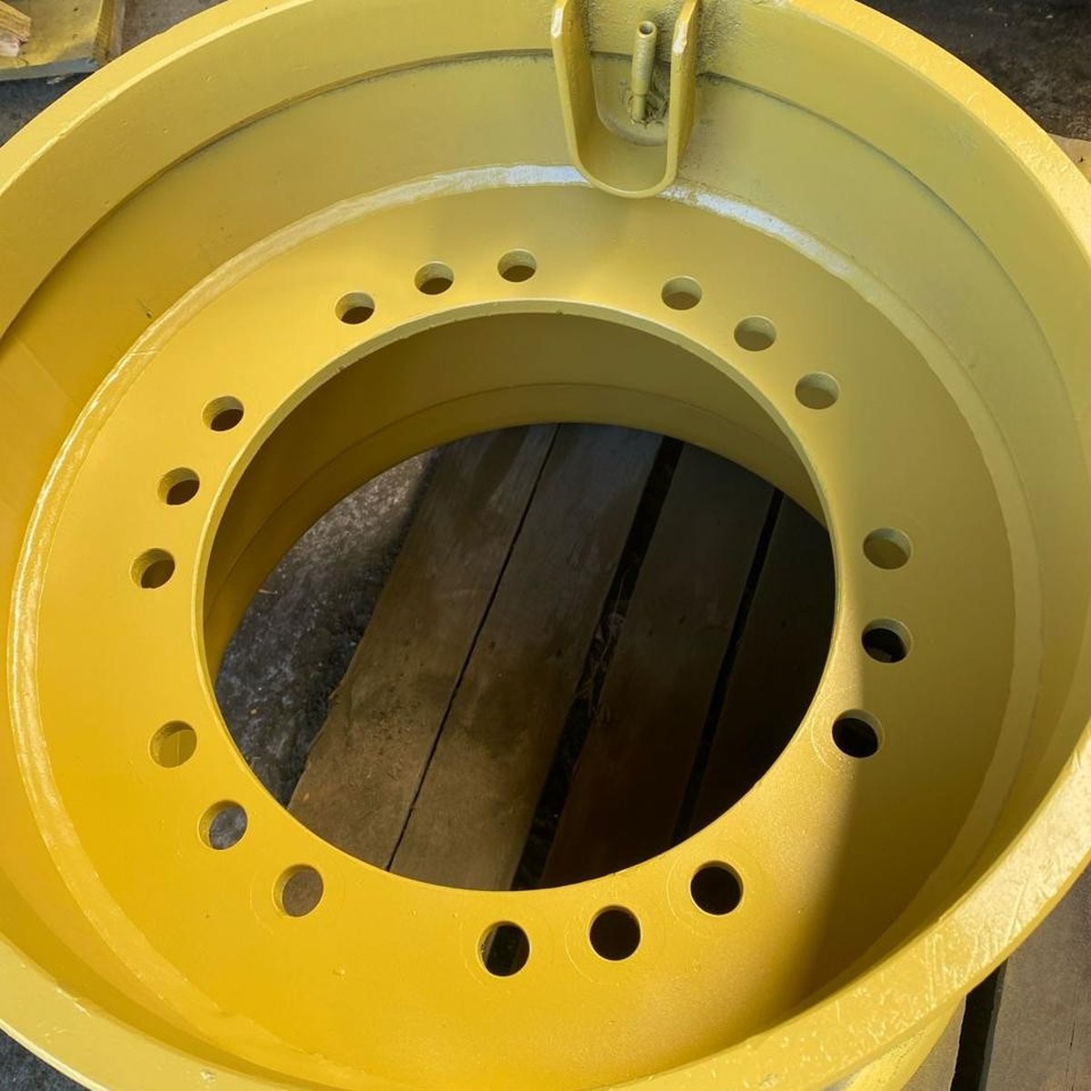 Aro para neumático de maquinaria pesada